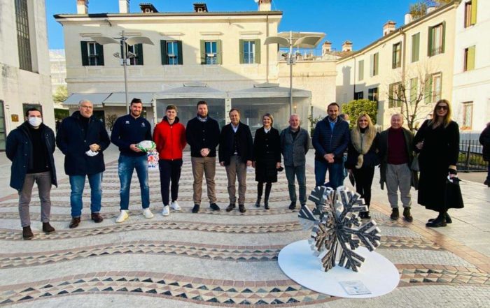 Dona un Cristallo d'arte