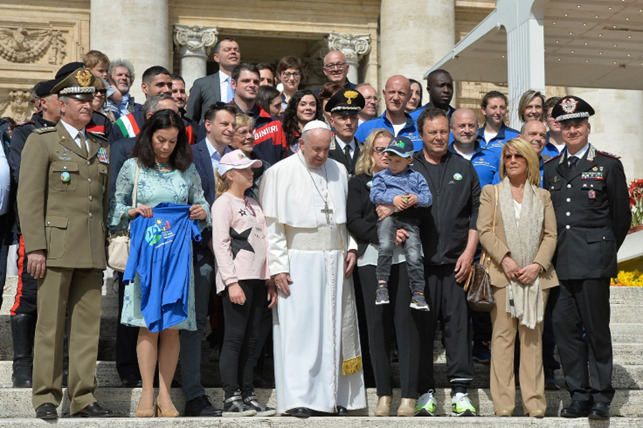 Staffetta Città della Speranza da Papa Francesco 2019
